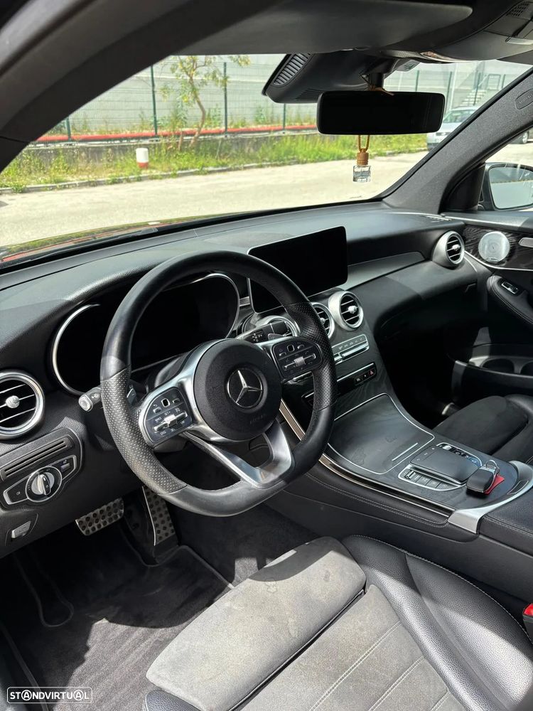 Mercedes-Benz GLC 300 d 4Matic 9G-TRONIC Exclusive - 4