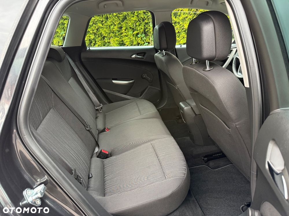 Opel Astra 1.7 CDTI DPF Active - 25