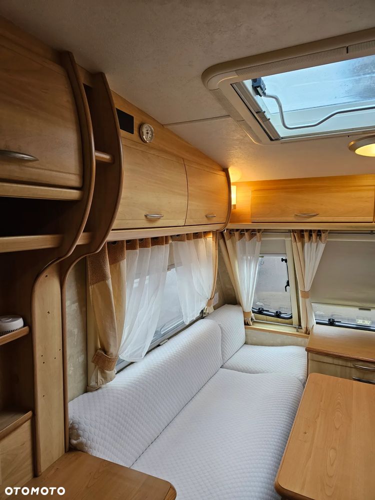 Hobby STERLING. WŁĄCZ FILMIK !!! 4 os. 2 SYPIALNIE. ŁÓŻKO PIĘTROWE. DUŻA ŁAZIENKA. NOWY SOLAR - 39