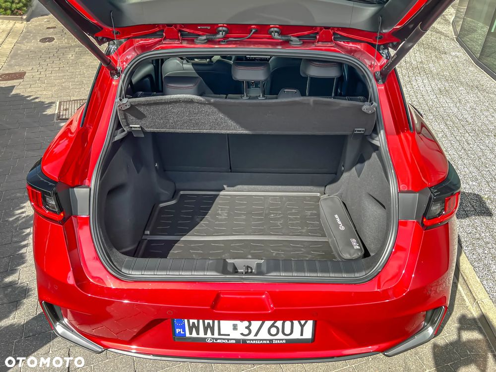 Lexus LBX 1.5 Hybrid Emotion - 10