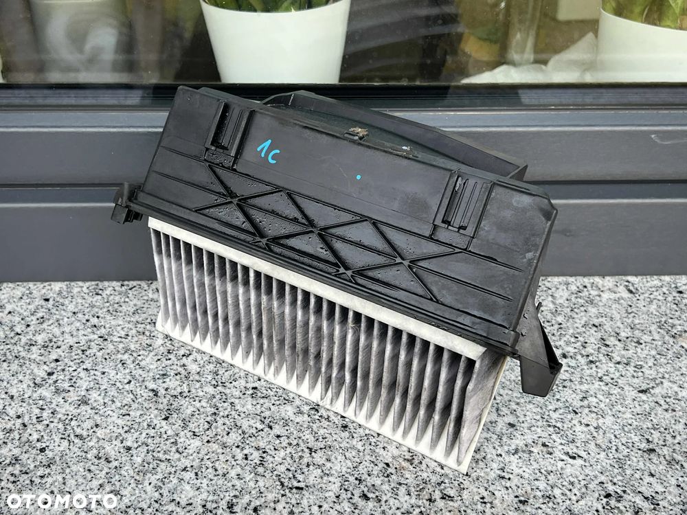 Filtr Powietrza Mercedes Benz A6420942304 - 1