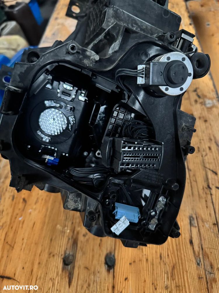 Far dreapta led matrix Audi Q8 - 7