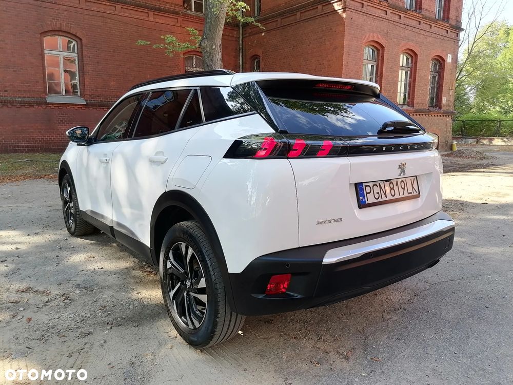 Peugeot 2008 1.5 BlueHDi Allure S&S - 5