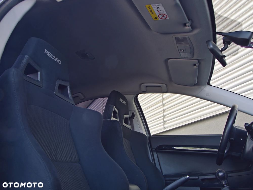 Mitsubishi Lancer Evolution Standard - 17