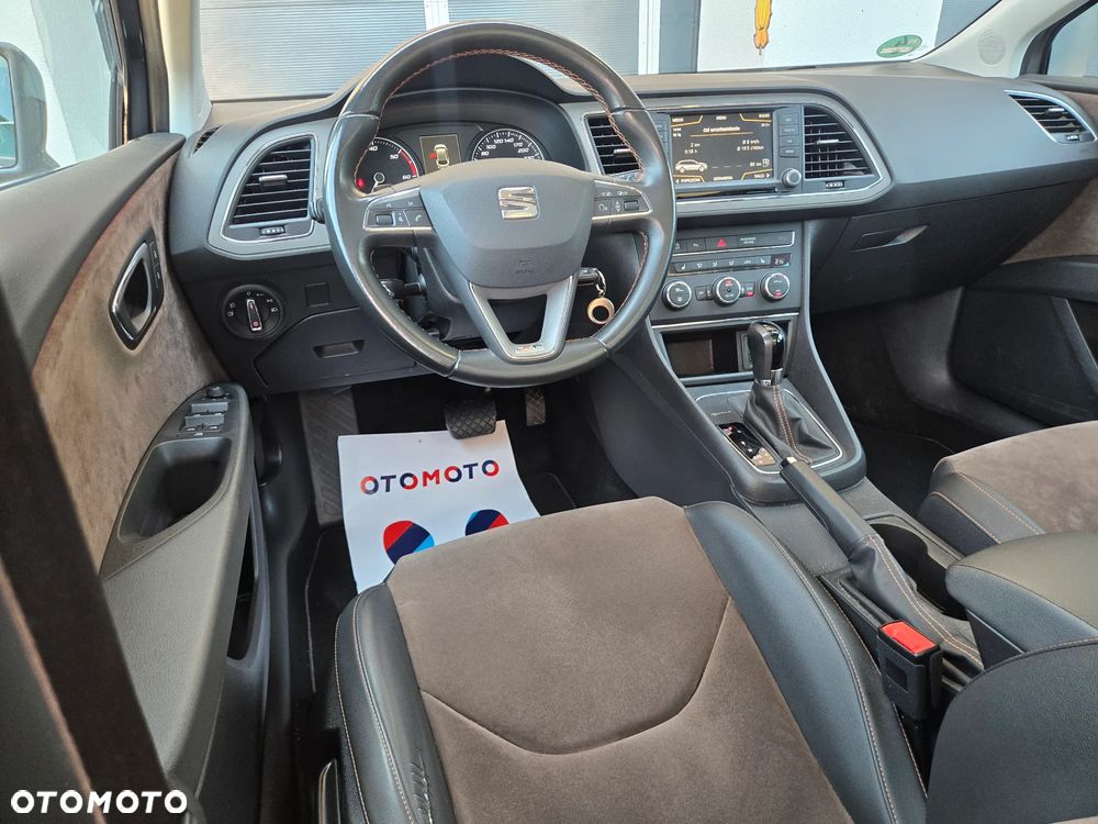 Seat Leon 2.0 TDI Xcellence S&S DSG - 20