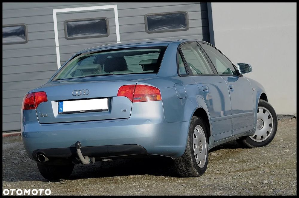 Audi A4 Limousine 1.6 - 17