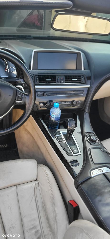 BMW Seria 6 650i - 11