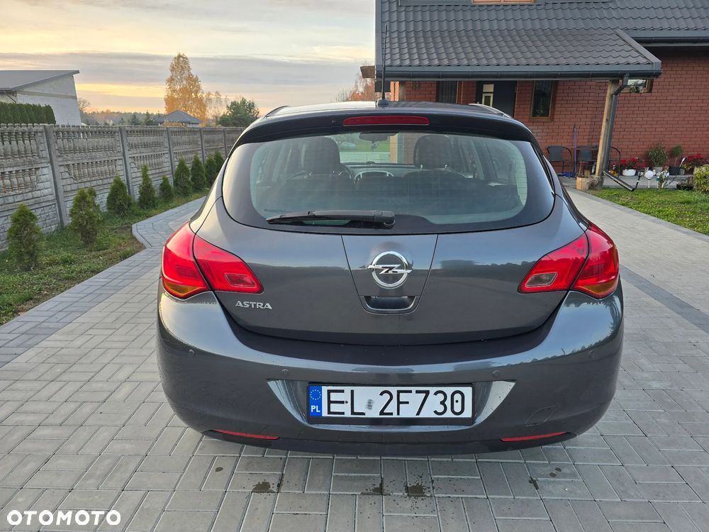 Opel Astra III 1.6 Cosmo - 4