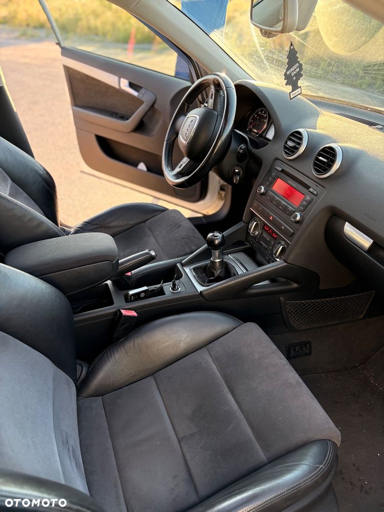 Audi A3 Sportback 1.8T FSI Ambition - 12