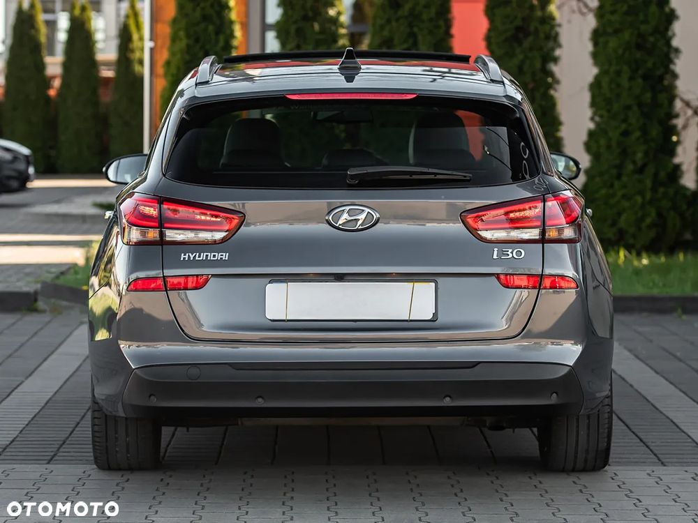 Hyundai i30 1.4 T-GDI DCT Premium - 11