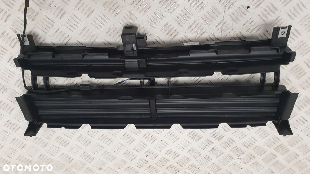 bmw x1 f48 kierownica powietrza wlot żaluzja dolna 733909608 - 7