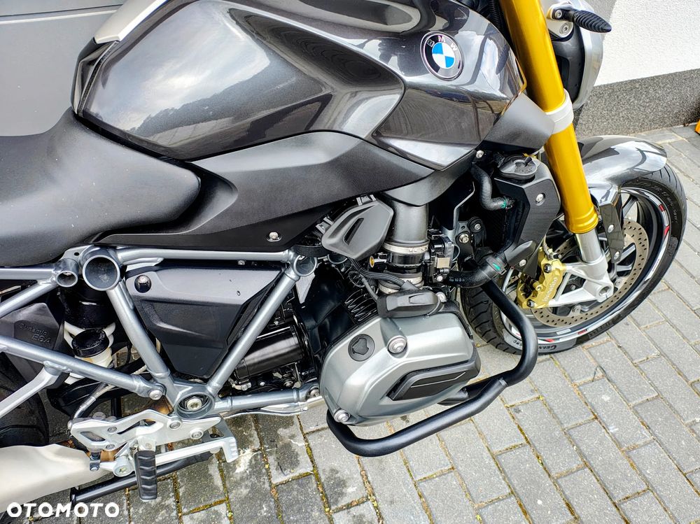 BMW R - 22