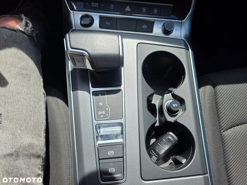 Audi A6 Avant 40 TDI S tronic - 20
