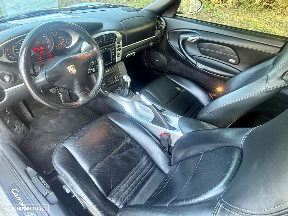 Porsche 911 (996) Carrera 4S - 25