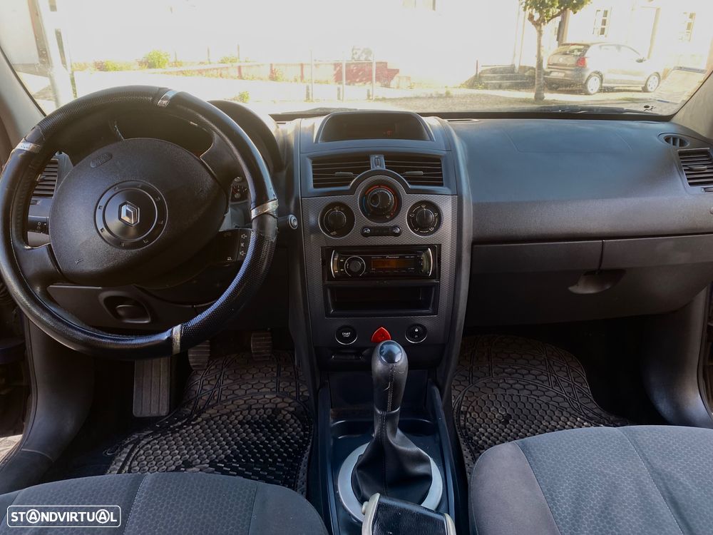 Renault Mégane 1.4 Confort Dynamique - 10