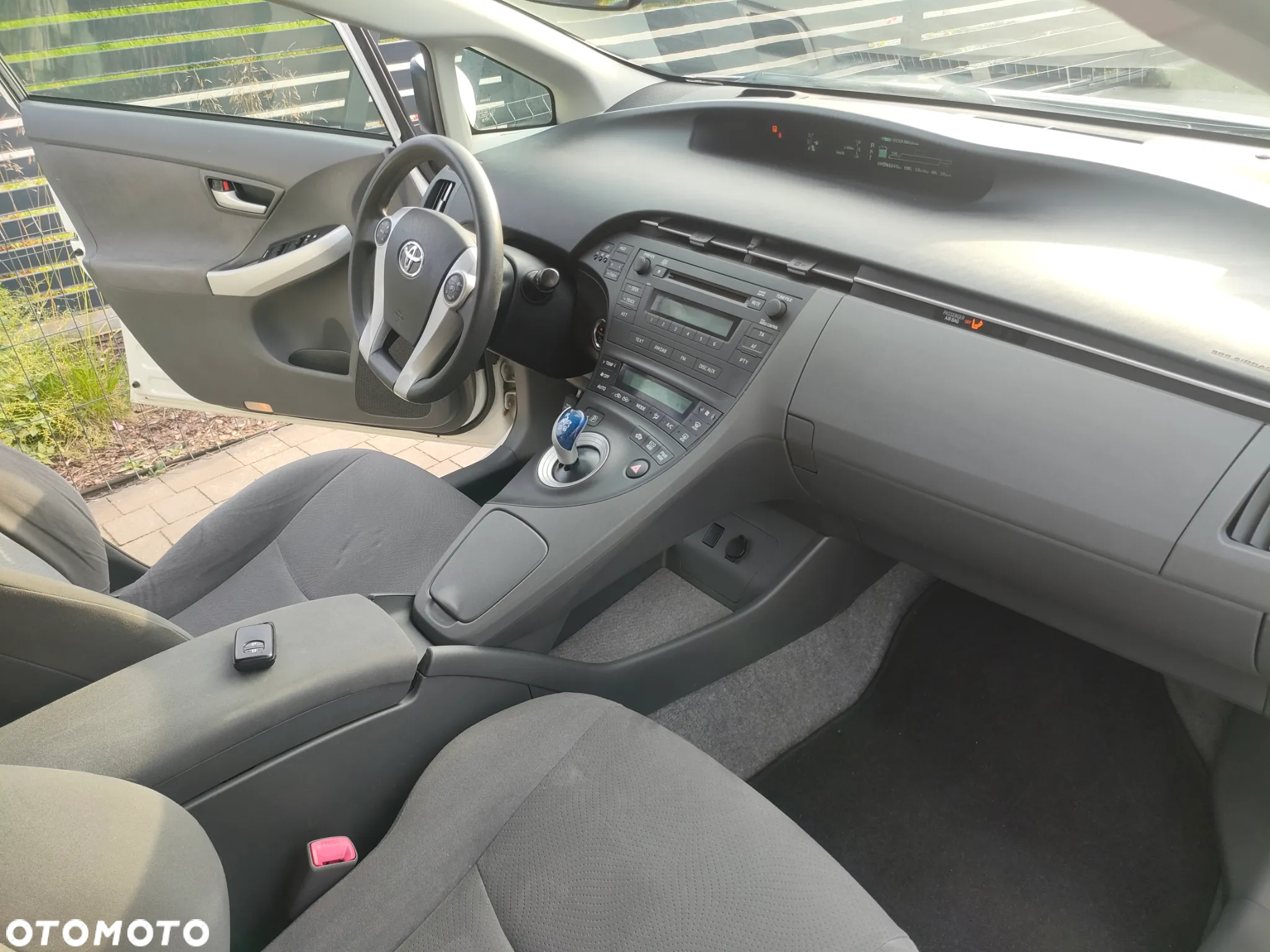 Toyota Prius 1.8 HSD Active - 17