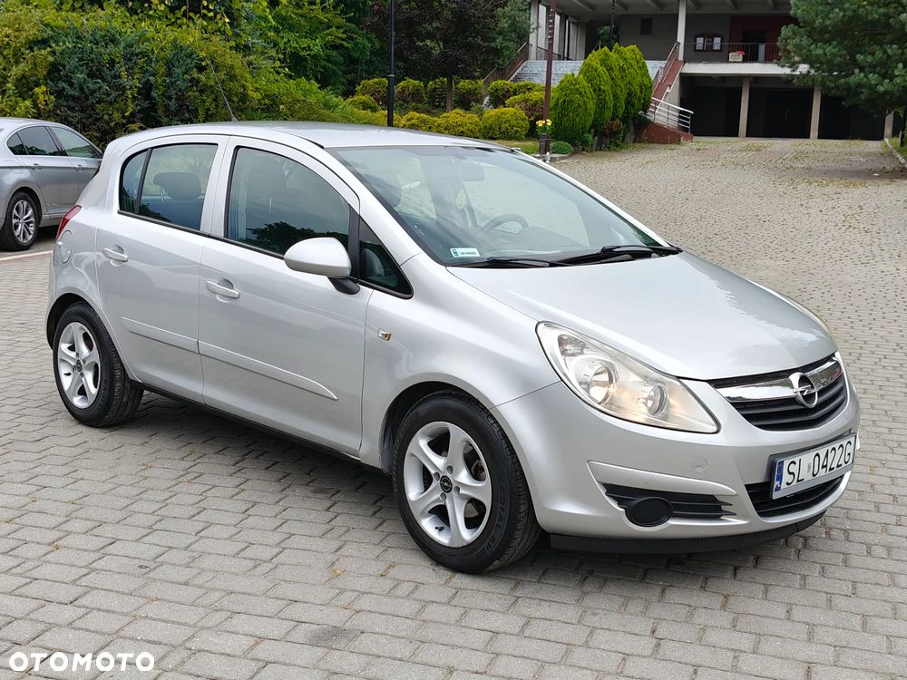 Opel Corsa 1.2 16V Cosmo - 12