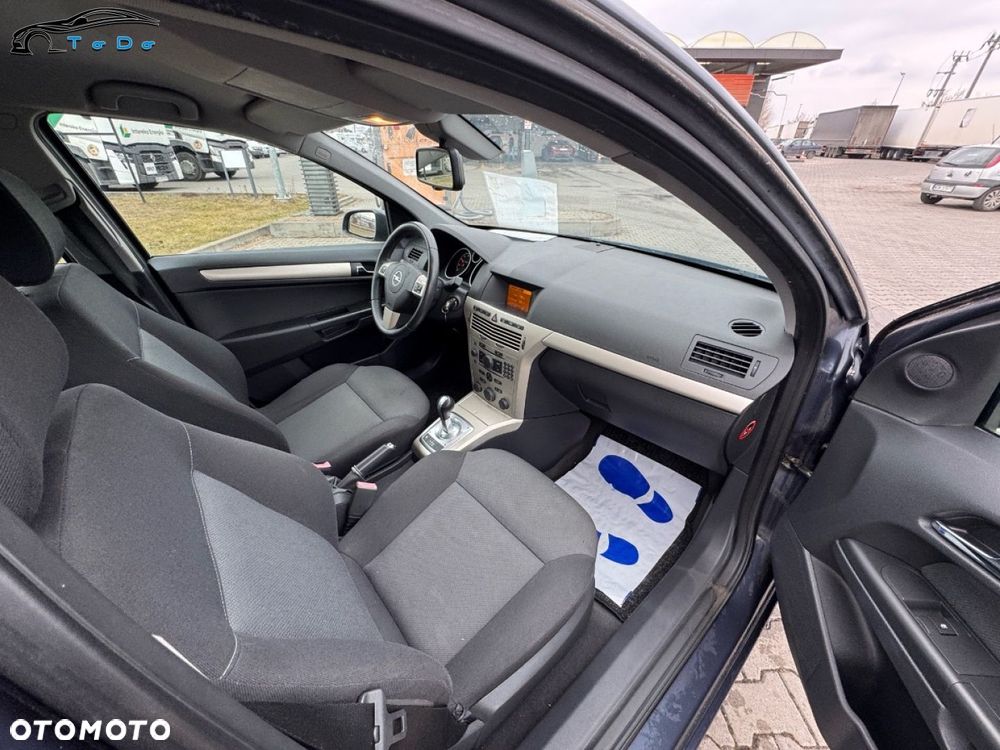 Opel Astra 1.6 Cosmo EasyTronic - 18