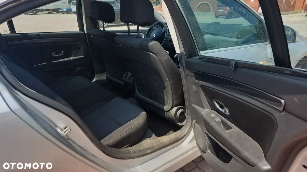 Renault Laguna - 11