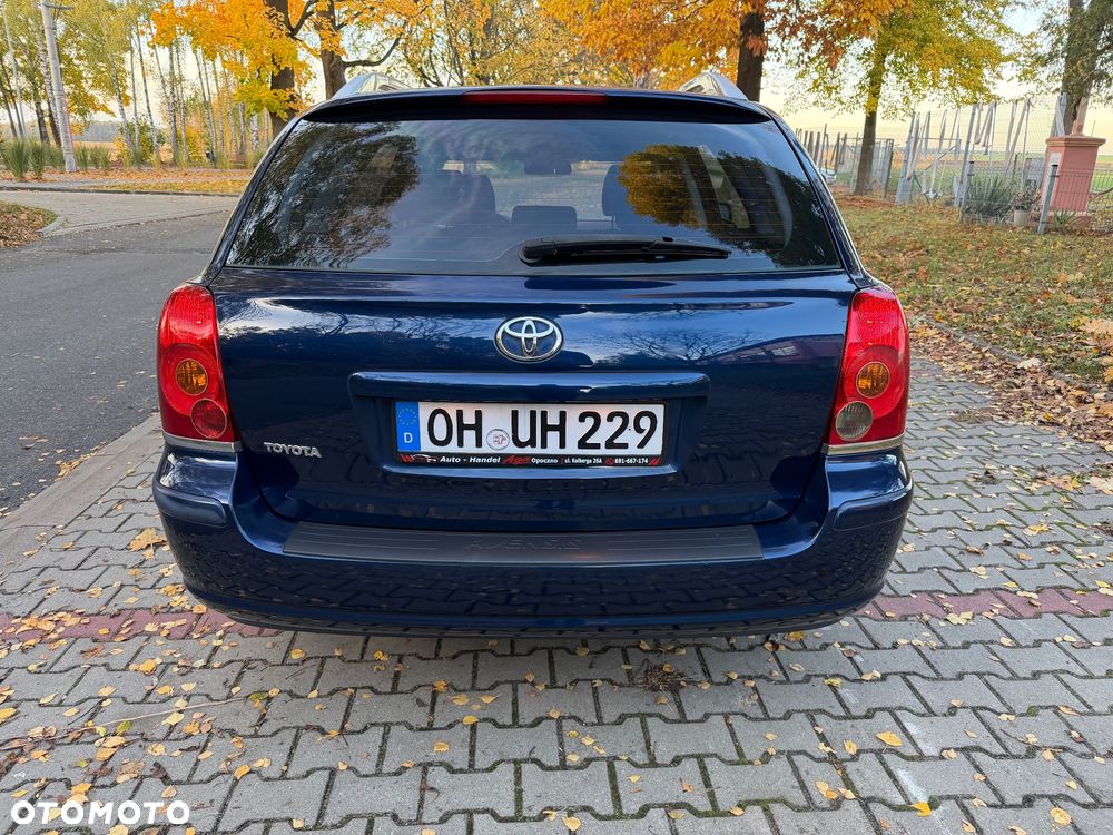 Toyota Avensis - 3