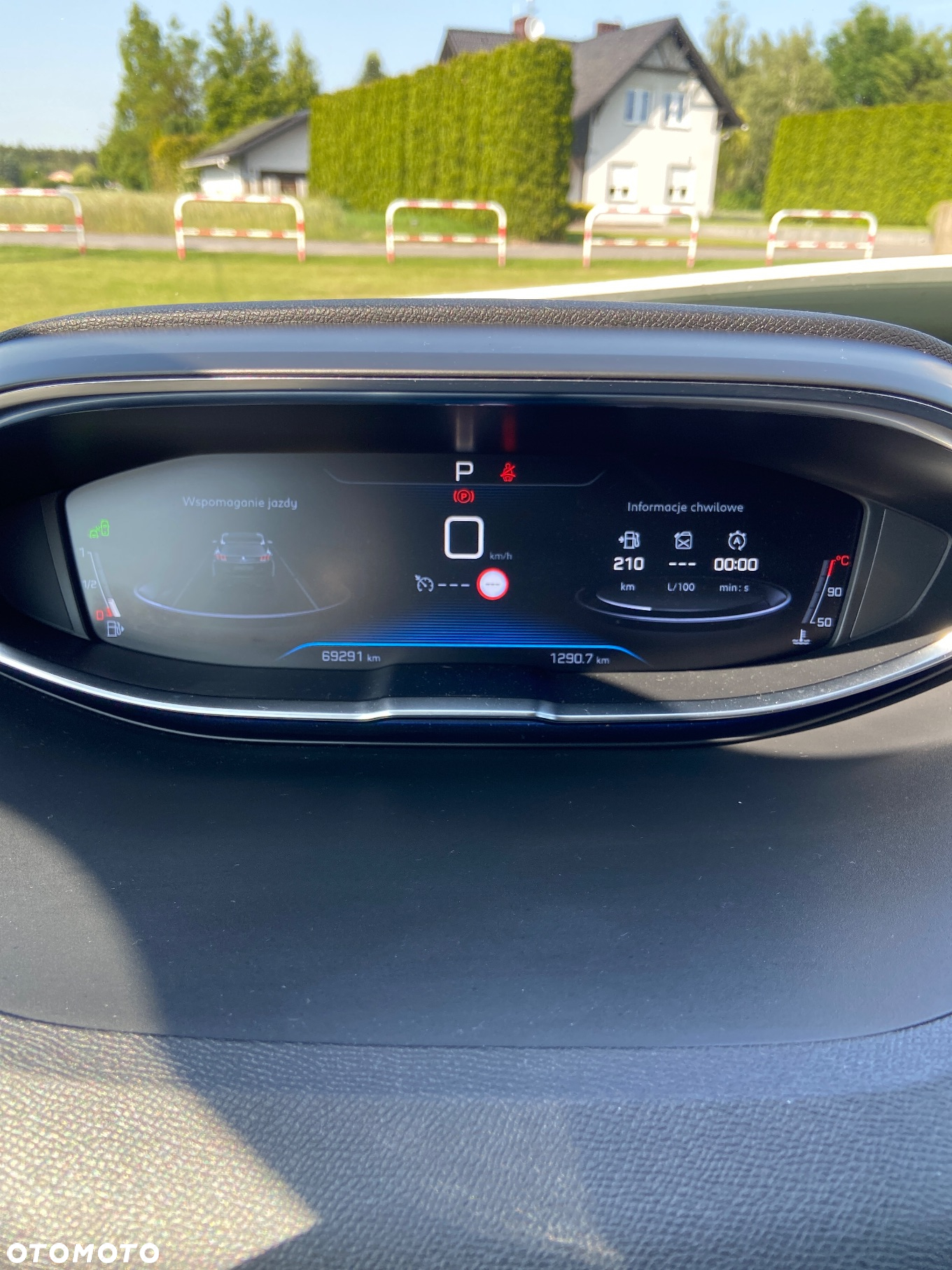 Peugeot 3008 1.2 PureTech GPF Active S&S EAT8 - 23