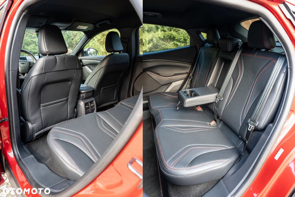 Ford Mustang Mach-E 75kWh AWD Premium - 39