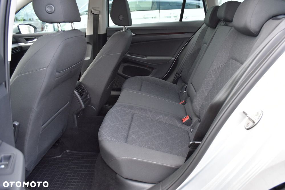 Volkswagen Golf - 29