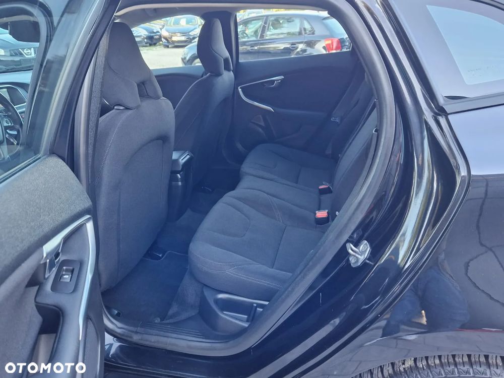 Volvo V40 D3 - 15