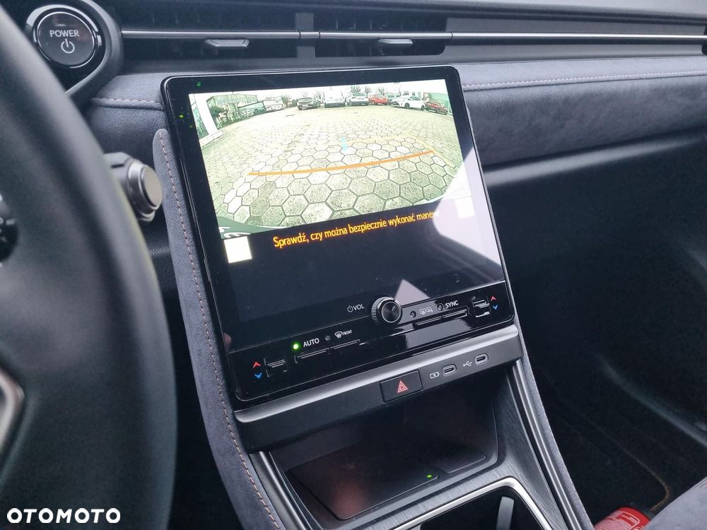 Lexus LBX 1.5 Hybrid Cool - 28