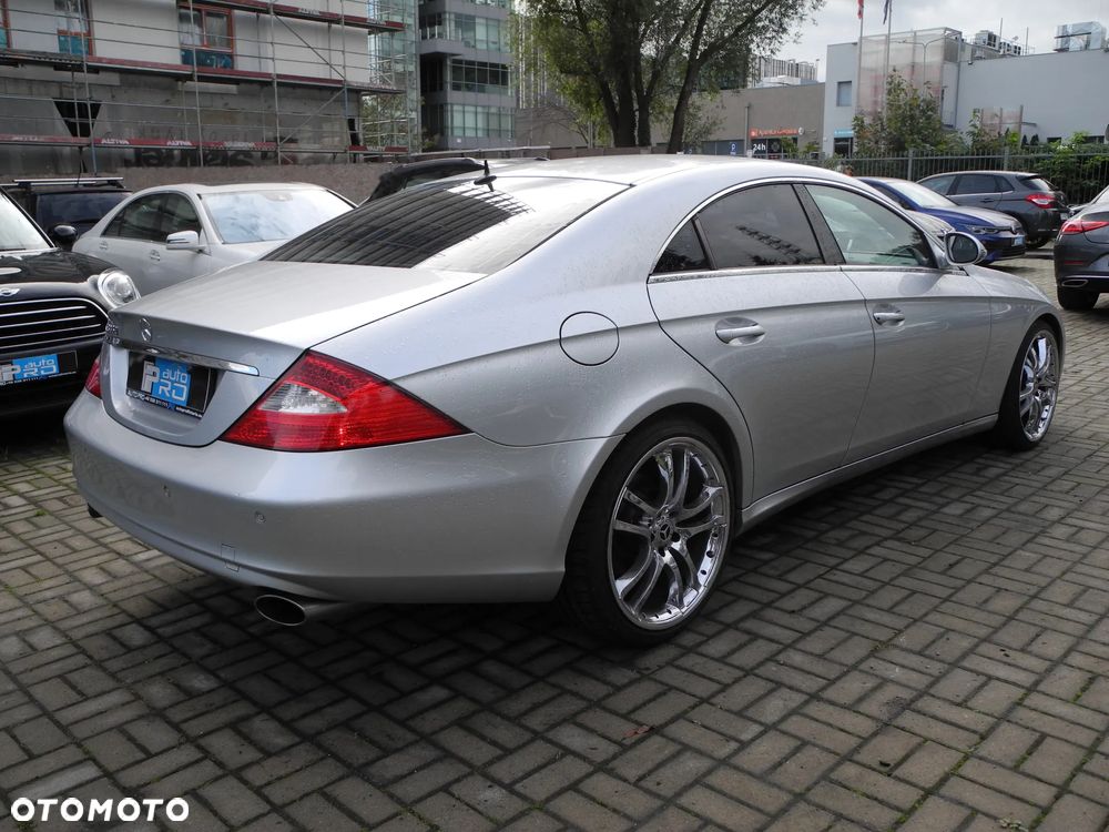 Mercedes-Benz CLS - 6