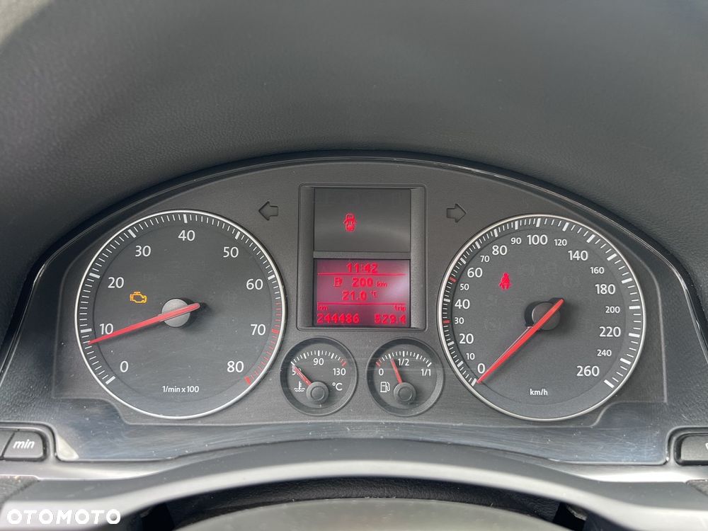 Volkswagen Golf 1.6 FSI Trendline - 12