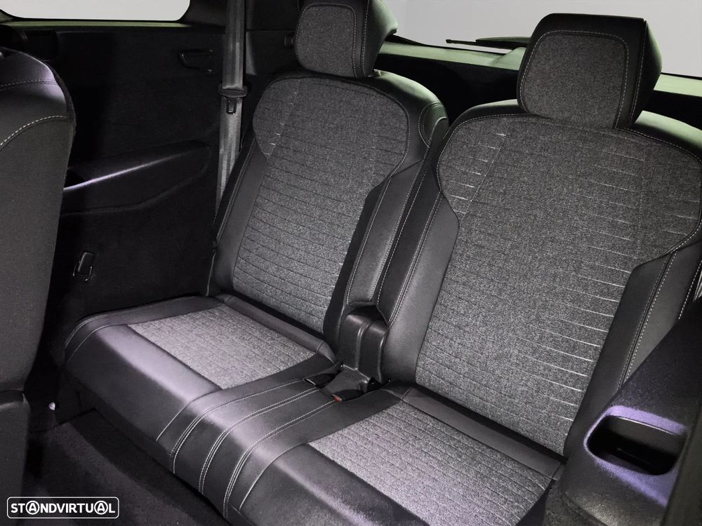 Peugeot 5008 Hybrid 145 e-DSC6 Allure - 16