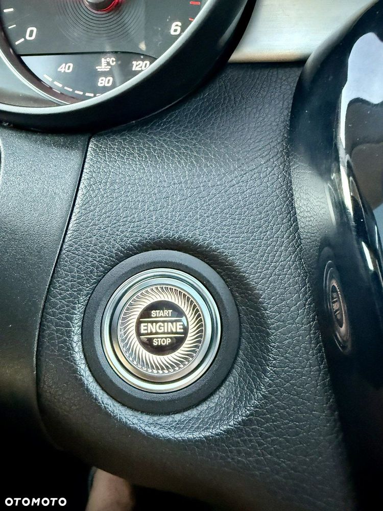 Mercedes-Benz GLC 300 d 4Matic 9G-TRONIC - 39