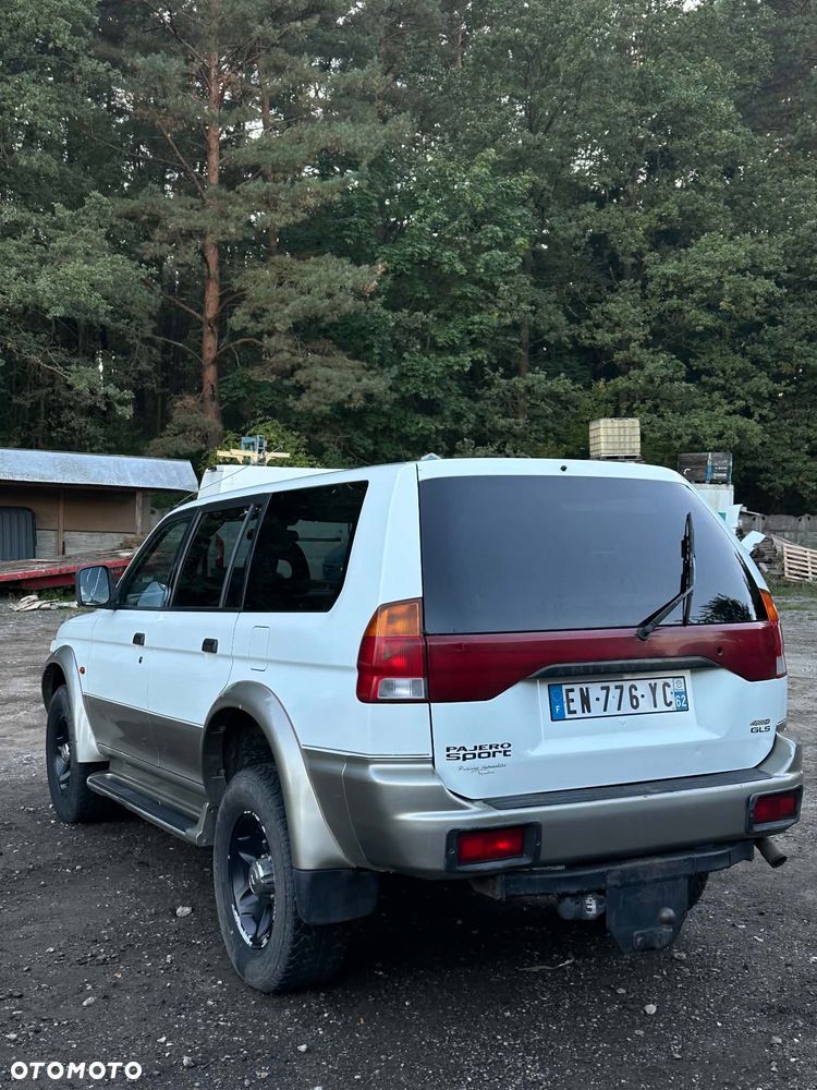 Mitsubishi Pajero 2.5 TD GLS - 3
