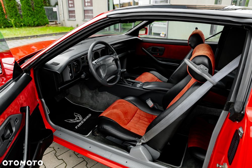 Pontiac Firebird - 18