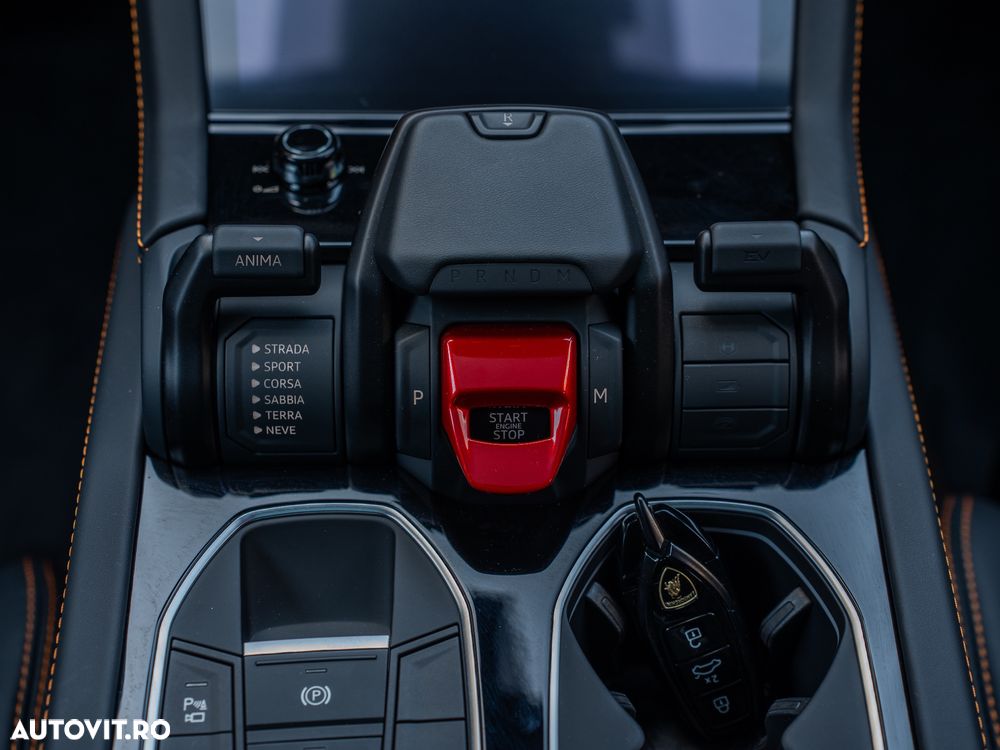 Lamborghini URUS - 31