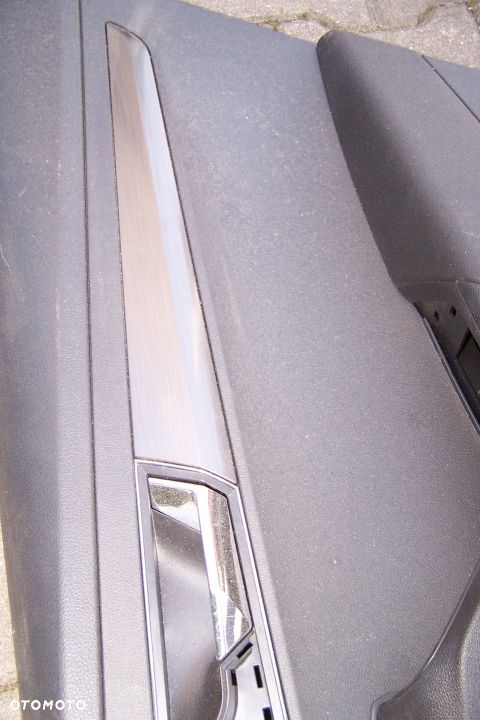Skoda Karoq tapicerka boczek drzwi 57A 867 024T - 2