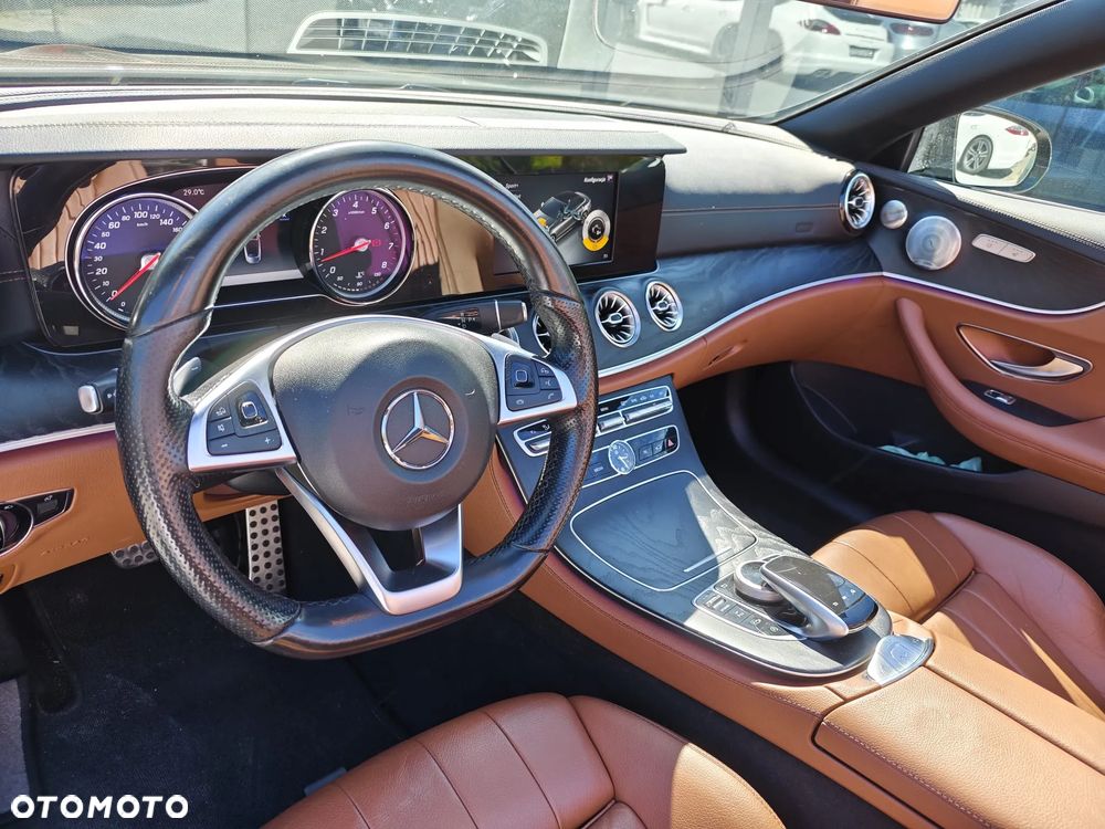 Mercedes-Benz Klasa E 300 9G-TRONIC Avantgarde - 15
