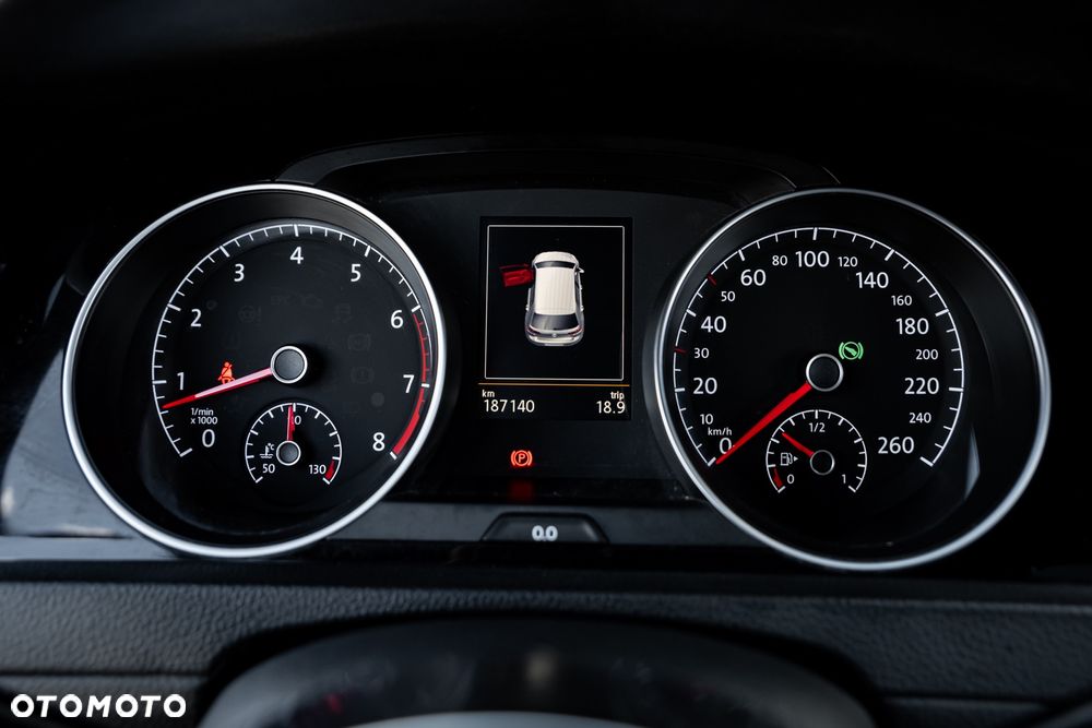 Volkswagen Golf 1.4 TSI BlueMotion Technology DSG Lounge - 29