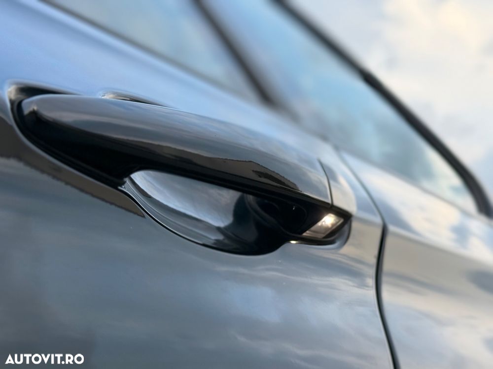 BMW Seria 3 - 36