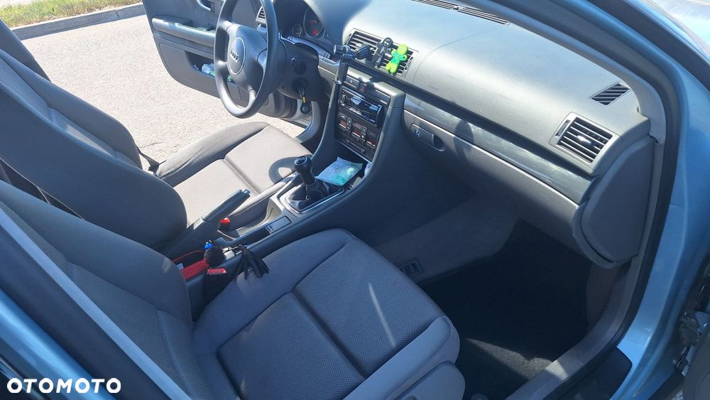 Audi A4 Limousine - 21