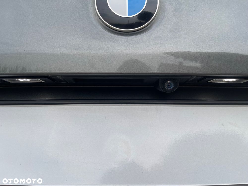 BMW Seria 5 525d Sport-Aut Modern Line - 31