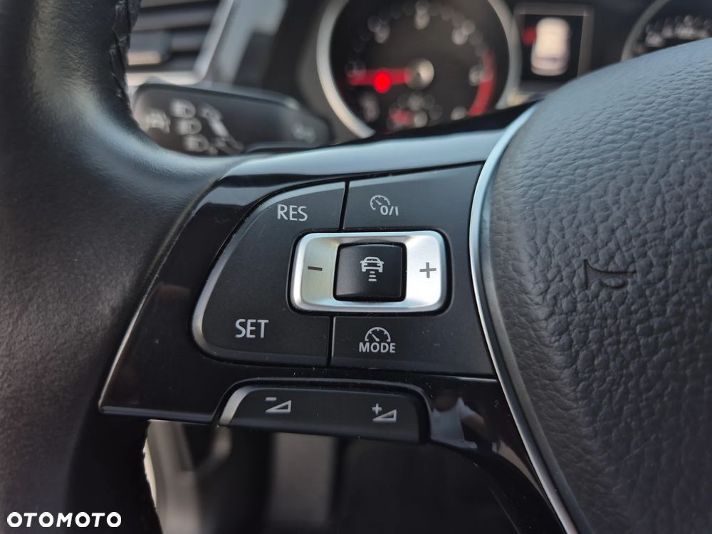 Volkswagen Tiguan 2.0 TDI SCR 4MOTION (BlueMotion Techn.) DSG Highline - 28