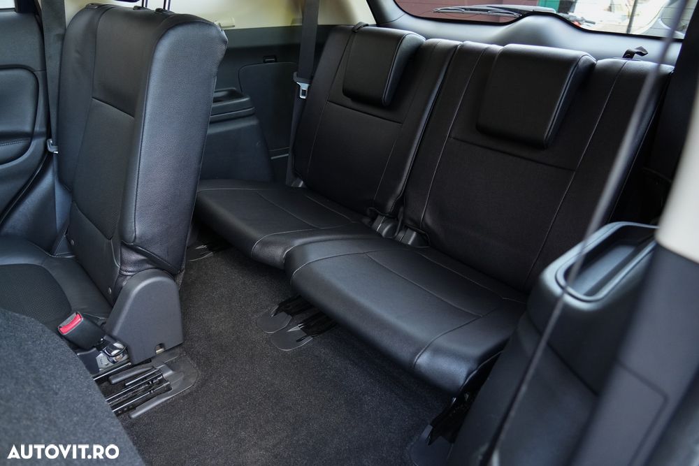 Mitsubishi Outlander 2.2 DI-D 4WD Automatik Diamant Edition - 18