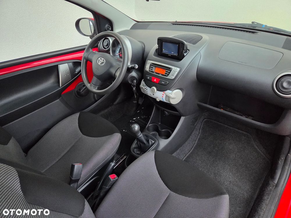 Toyota Aygo - 10