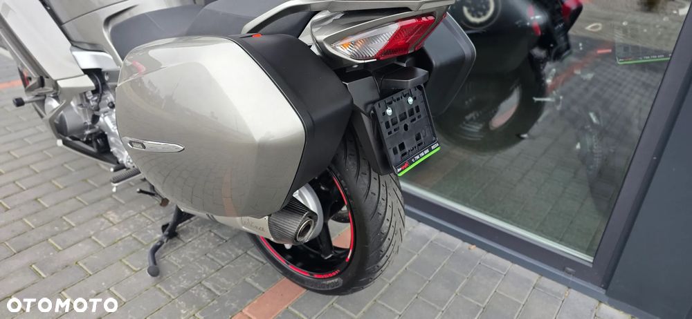 Yamaha FJR - 39