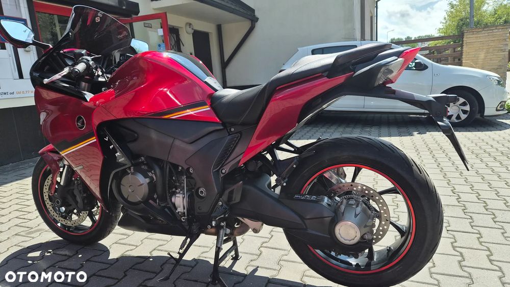 Honda VFR - 5