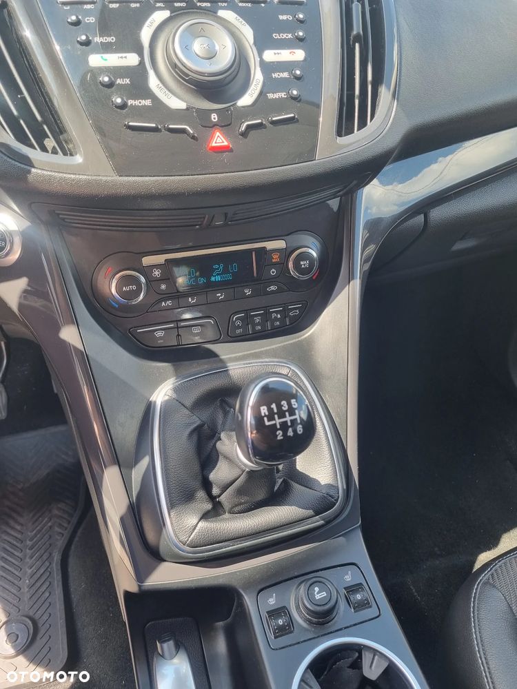 Ford Kuga 1.6 EcoBoost 2x4 Individual - 11