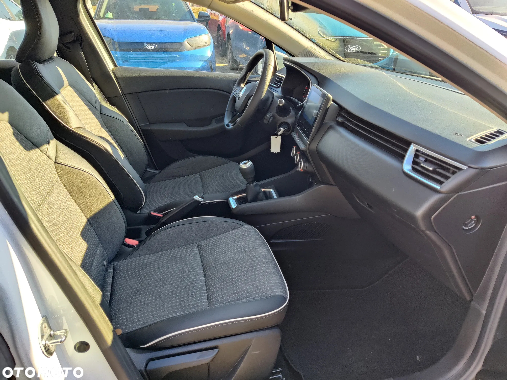 Renault Clio BLUE dCi 115 INTENS - 17