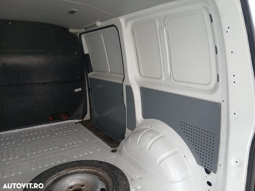 Volkswagen T5 - 6